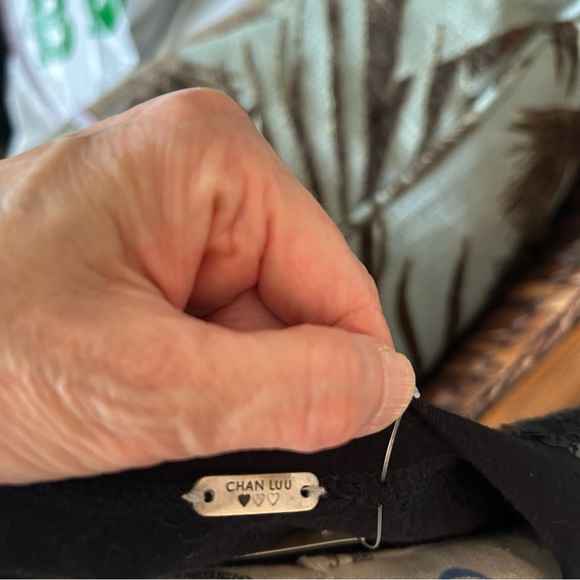 CHAN LUU
SEQUIN TEE - Picture 7 of 8